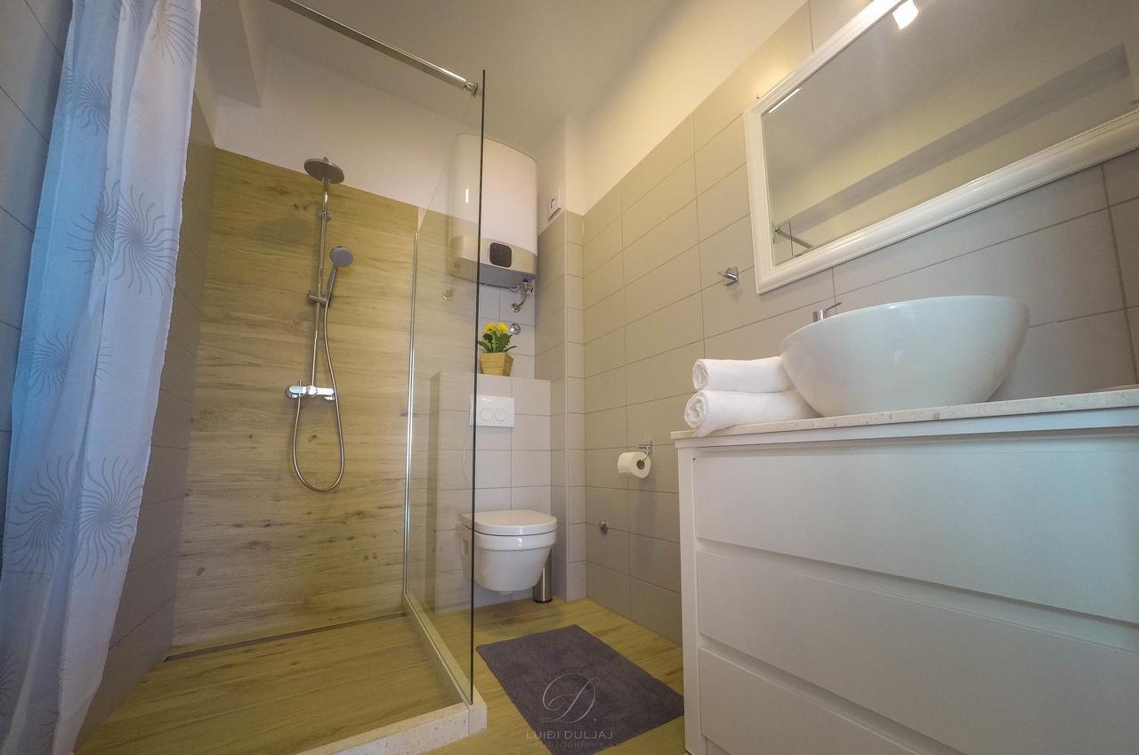 Sun Studio Apartments โตรกีร์ ภายนอก รูปภาพ