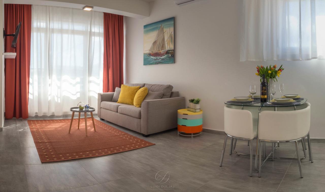 Sun Studio Apartments โตรกีร์ ภายนอก รูปภาพ