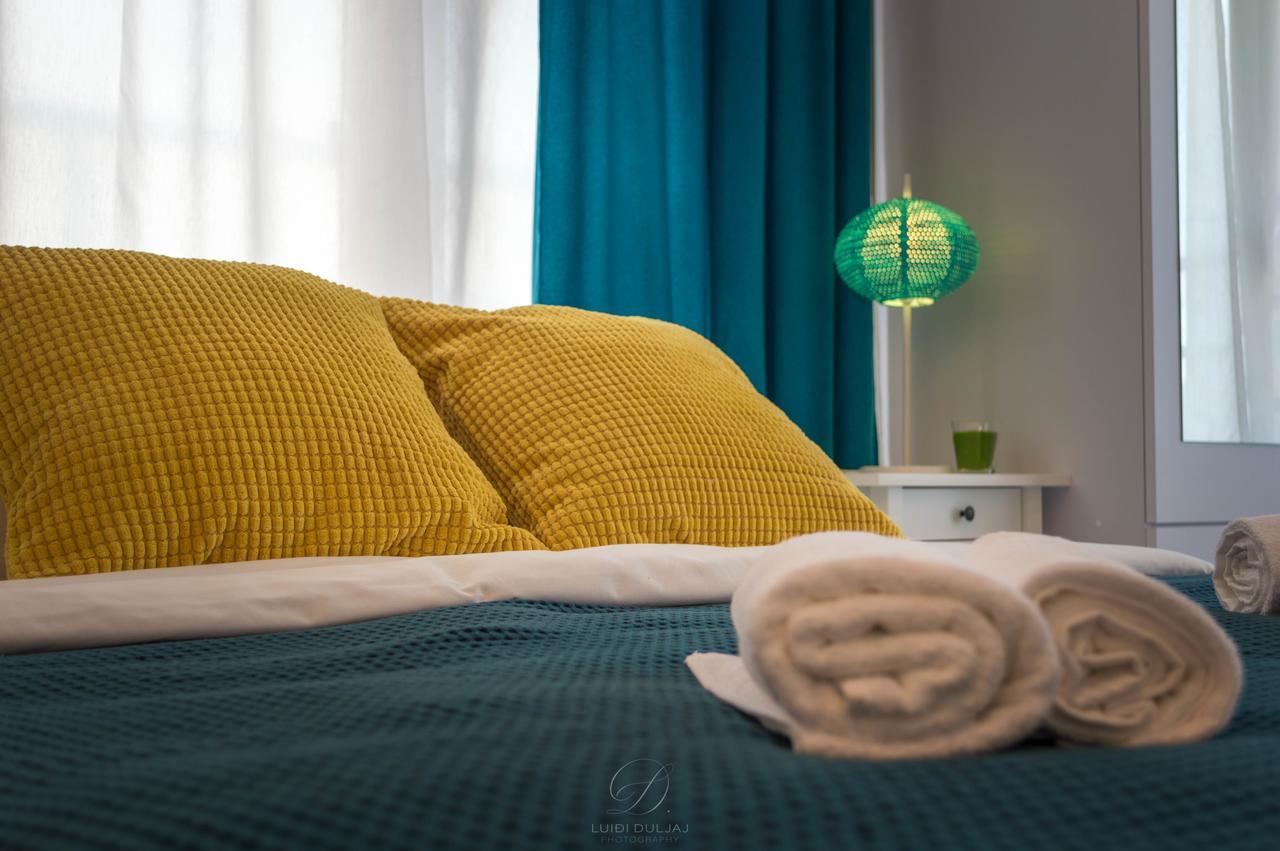 Sun Studio Apartments โตรกีร์ ภายนอก รูปภาพ