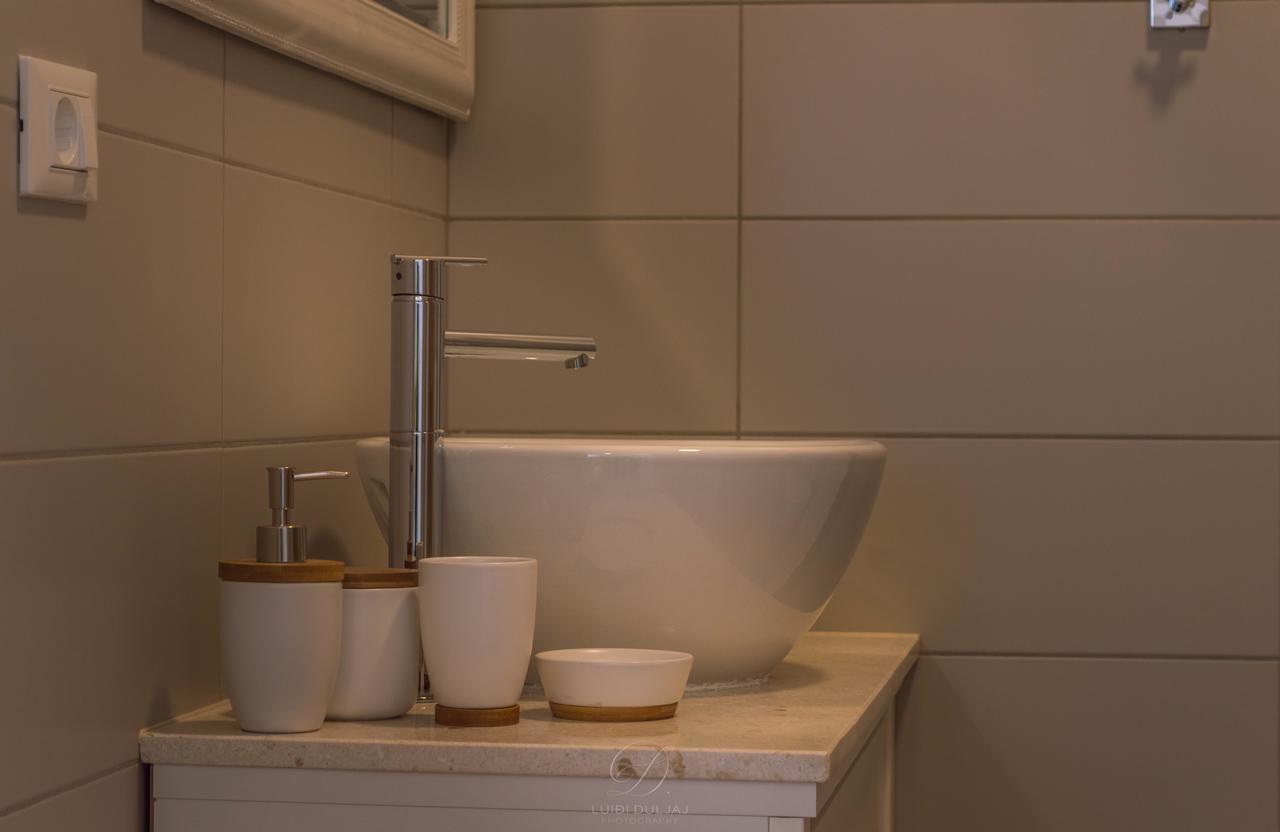 Sun Studio Apartments โตรกีร์ ภายนอก รูปภาพ