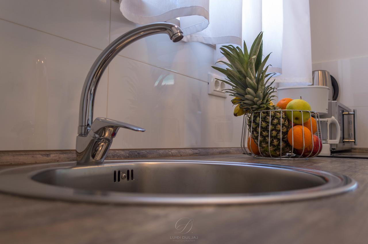 Sun Studio Apartments โตรกีร์ ภายนอก รูปภาพ