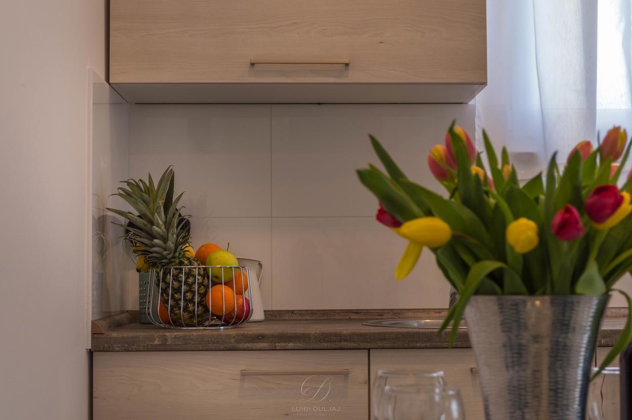 Sun Studio Apartments โตรกีร์ ภายนอก รูปภาพ